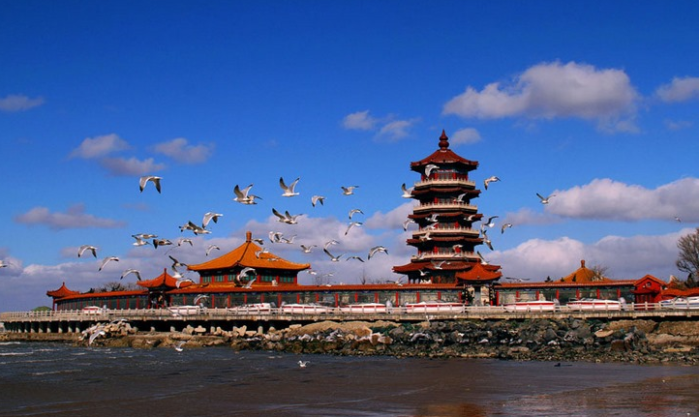 Город-порт в Китае Пэнлай. / Фото: travelinchinaa.blogspot.com