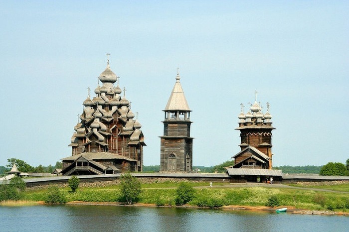 Архитектурный ансамбль Кижи.