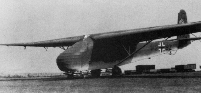 Немецкий тяжелый планер Messerschmitt Me.321А-1. | Фото: aviadejavu.ru.