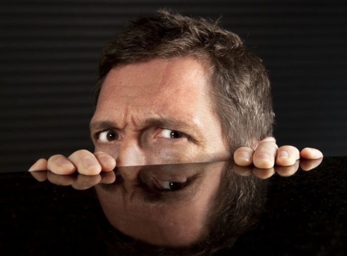 Лучше вообще не верить никому.