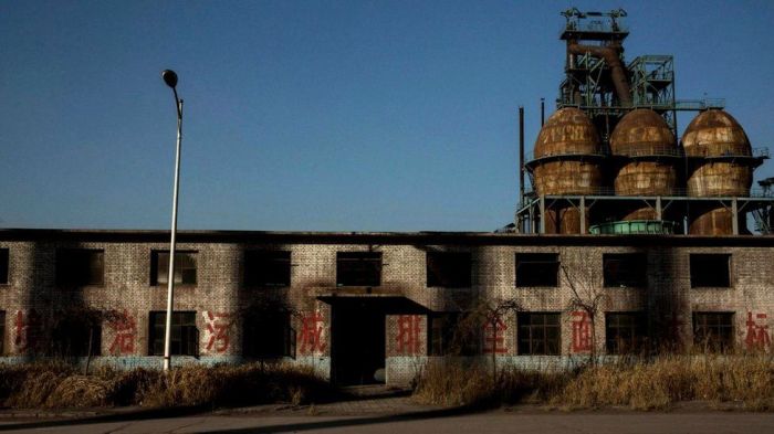 Большая часть государственных заводов уже закрылась / Фото: news.myseldon.com
