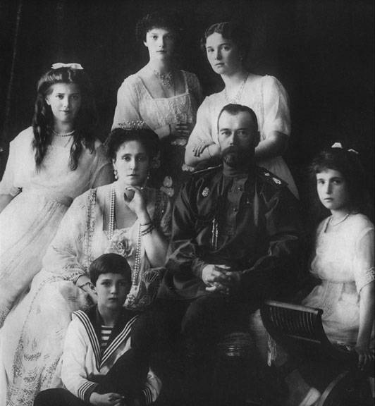 1312652498_family_tsar_in_1913