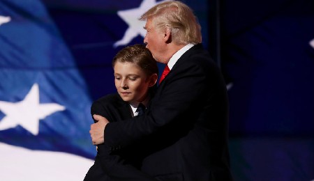 Война с вакцинацией? Президент Трамп приказал ФБР проПубликации рейд на штаб-квартиру CDC