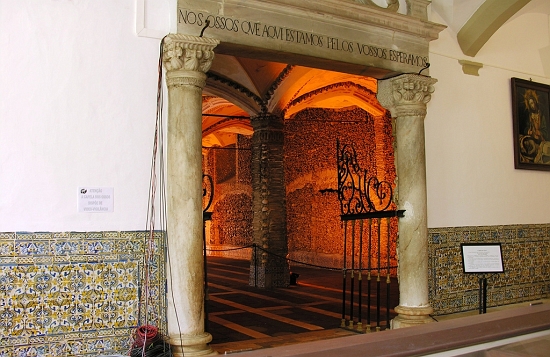 Capela dos Ossos