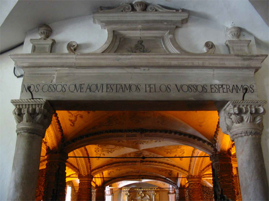 Capela dos Ossos