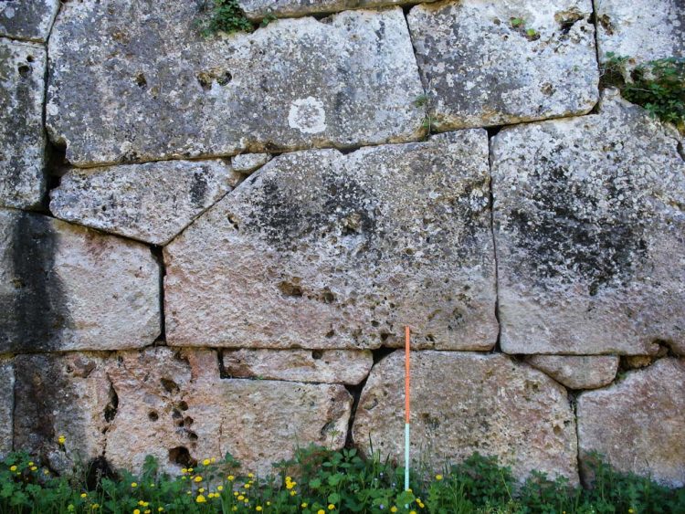 Polygonal stone wall at Cosa