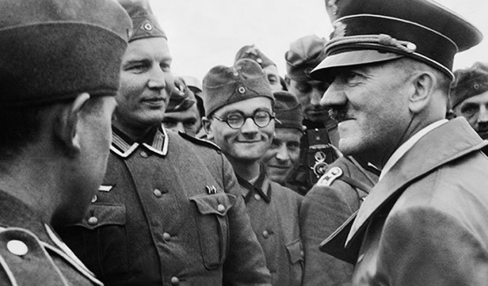 Гитлер-гомосексуалист или как работала советская пропаганда 1941года