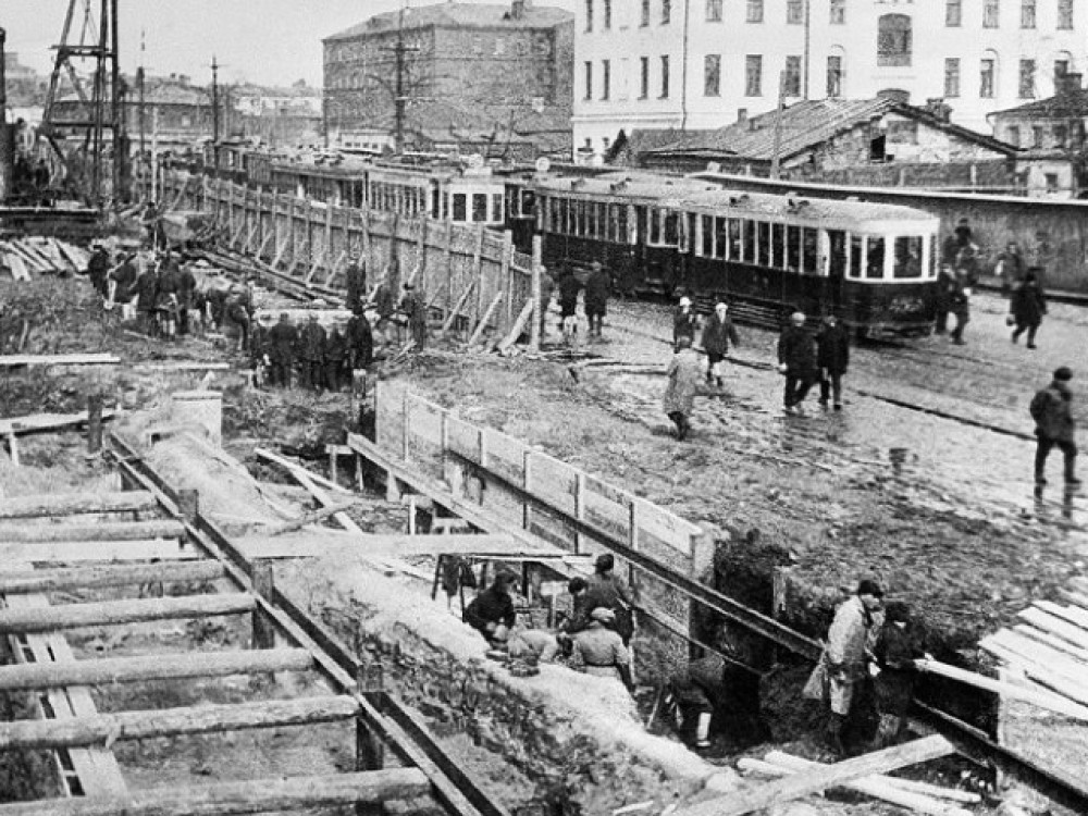 Драгоценные клады, найденные при строительстве московского метро